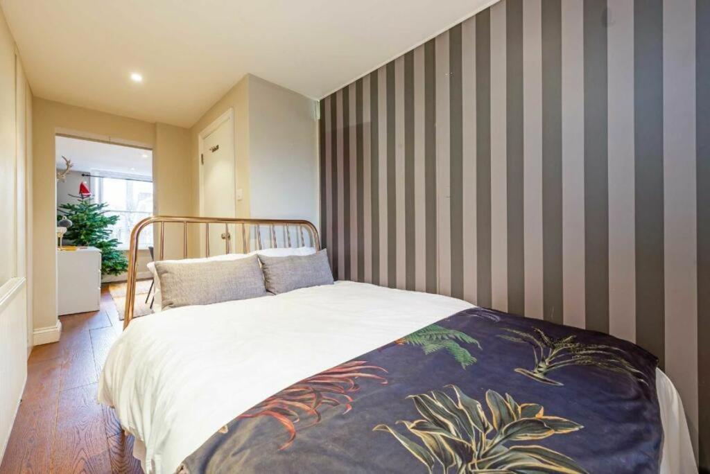 Modernised Apartments 1 And 2 Bedrooms Option Terrace And Balcony High Street London Exteriör bild