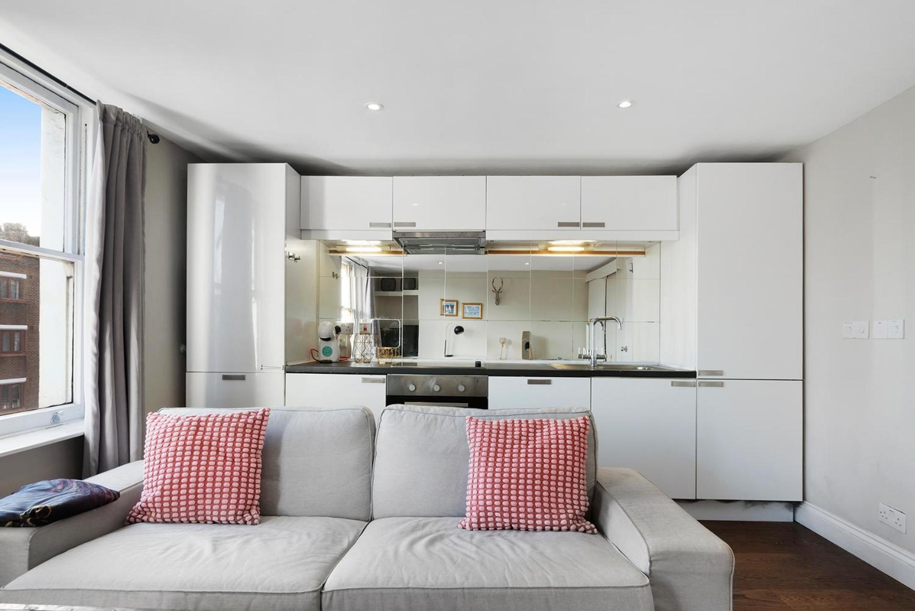 Modernised Apartments 1 And 2 Bedrooms Option Terrace And Balcony High Street London Exteriör bild